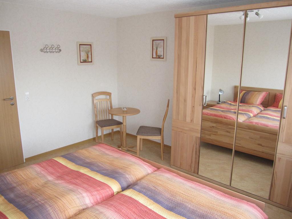 Ferienwohnung Schoenhense เมเดบาค ภายนอก รูปภาพ